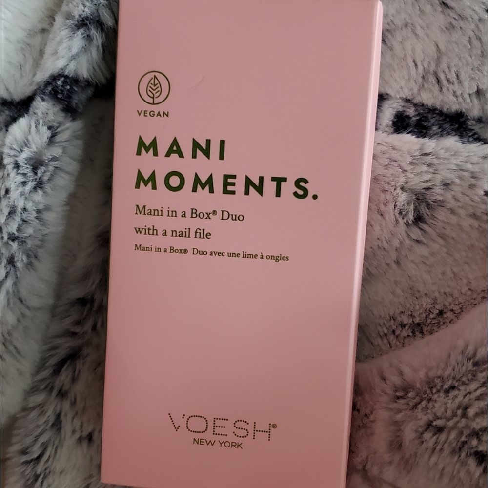 3 item for 21 mix&match or reg.priceMani Moments ( mani in a box )